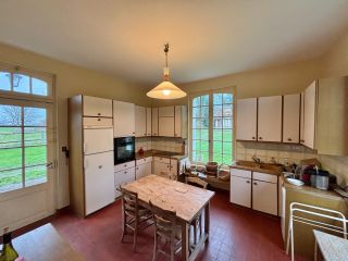 house 11 Rooms for sale on PIENCOURT (27230)