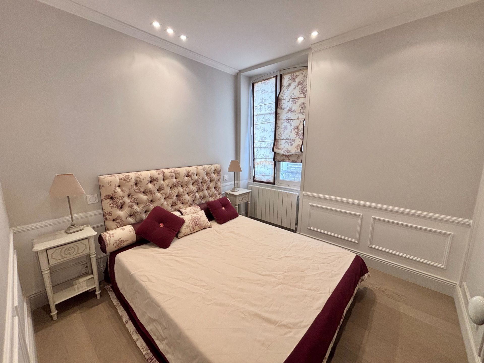 apartment 5 Rooms for sale on DEAUVILLE (14800)