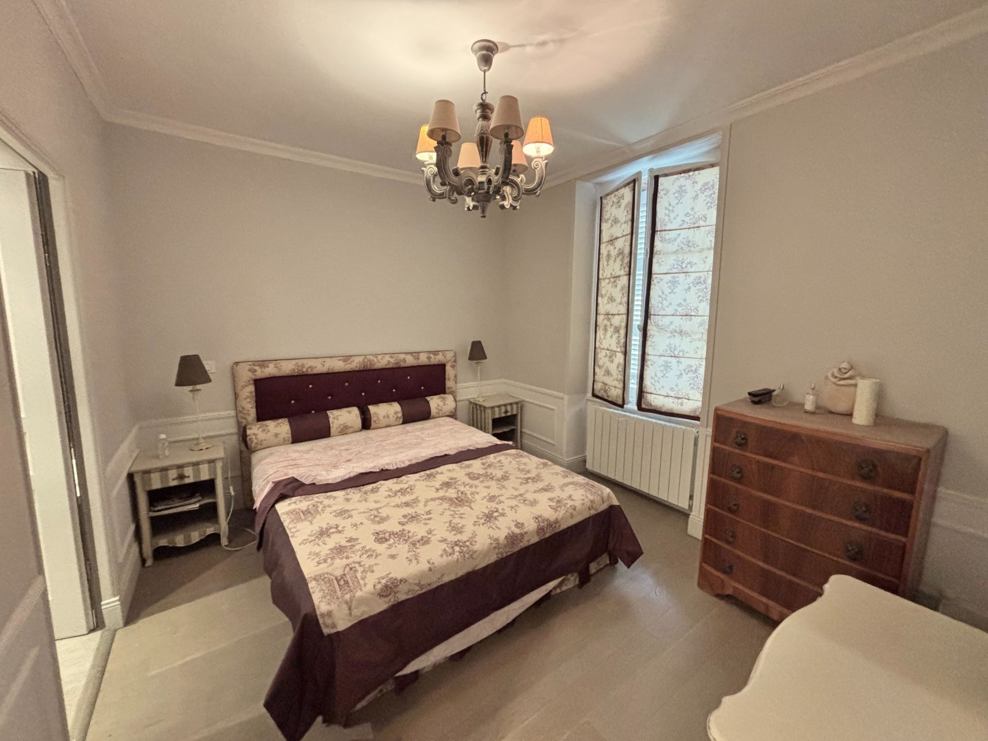 apartment 5 Rooms for sale on DEAUVILLE (14800)