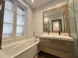 apartment 5 Rooms for sale on DEAUVILLE (14800)