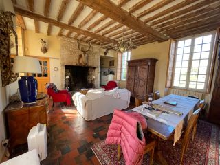 maison 14 Pièces en vente sur VIERVILLE SUR MER (14710)