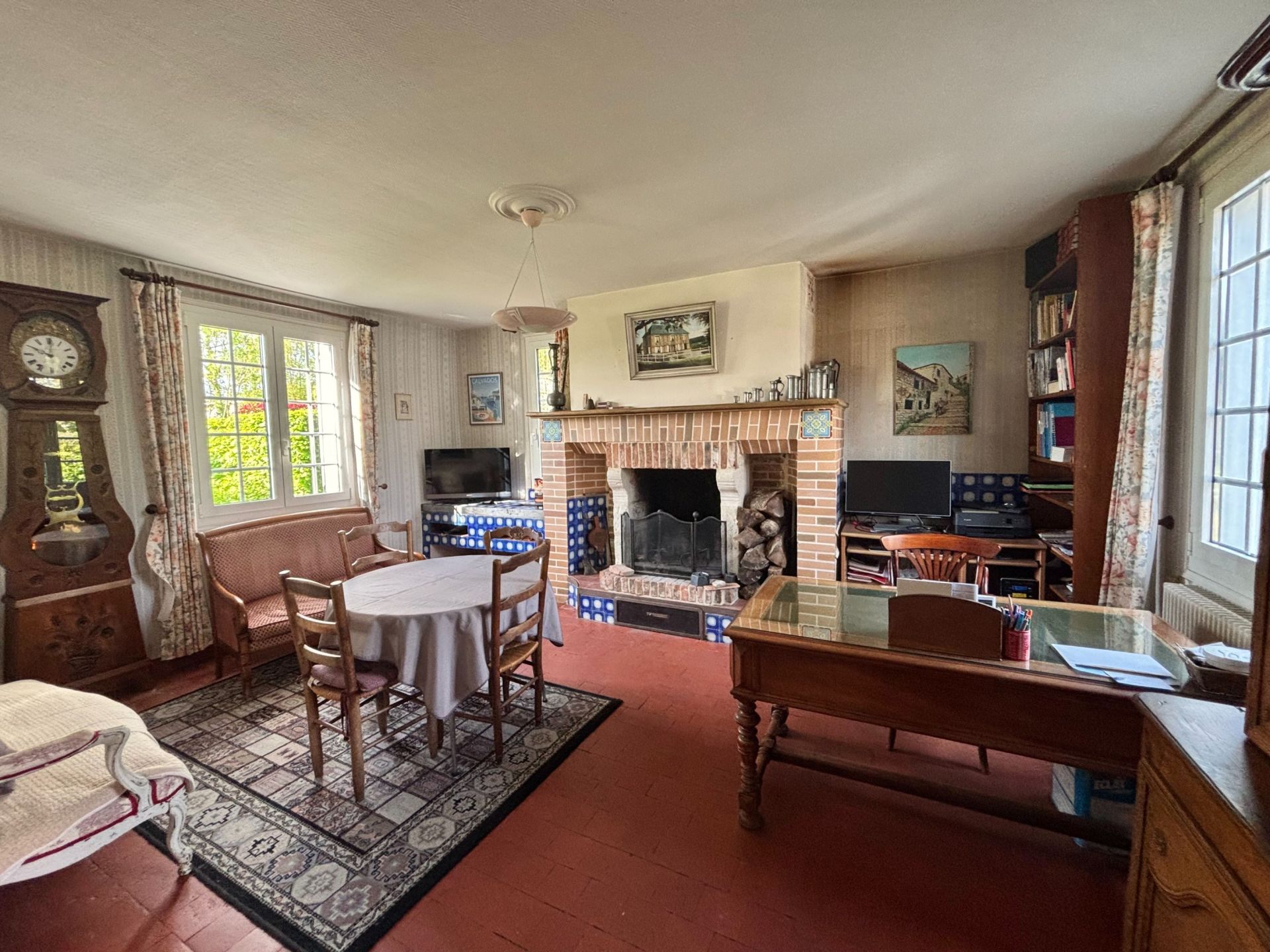 house 6 Rooms for sale on BONNEBOSQ (14340)