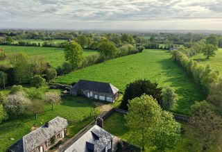 house 6 Rooms for sale on BONNEBOSQ (14340)