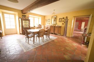 house 9 Rooms for sale on BAYEUX (14400)