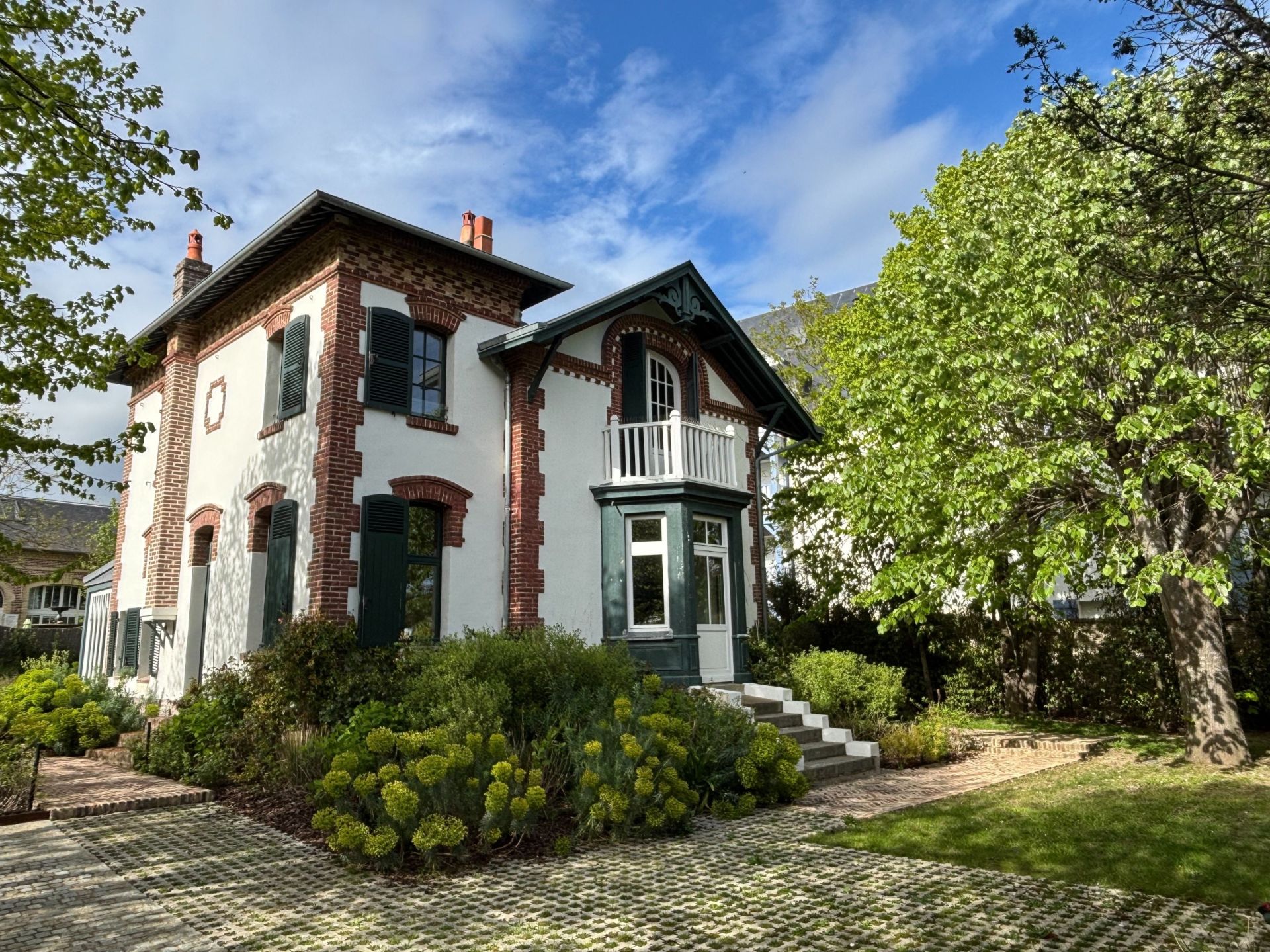 maison 11 Pièces en vente sur TOURGEVILLE (14800)