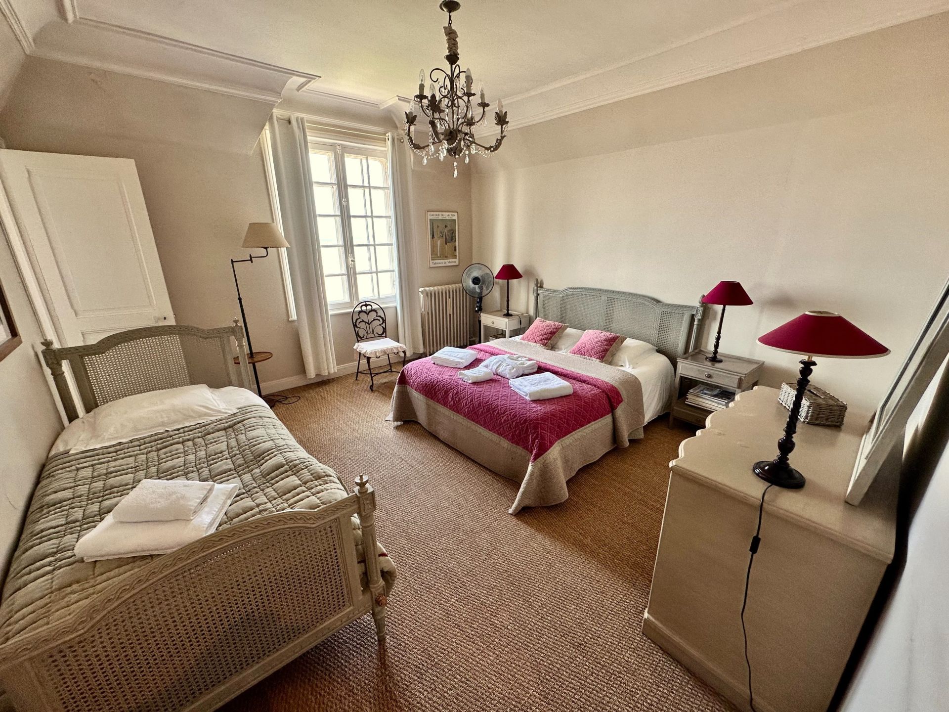 house 11 Rooms for seasonal rent on BENERVILLE SUR MER (14910)