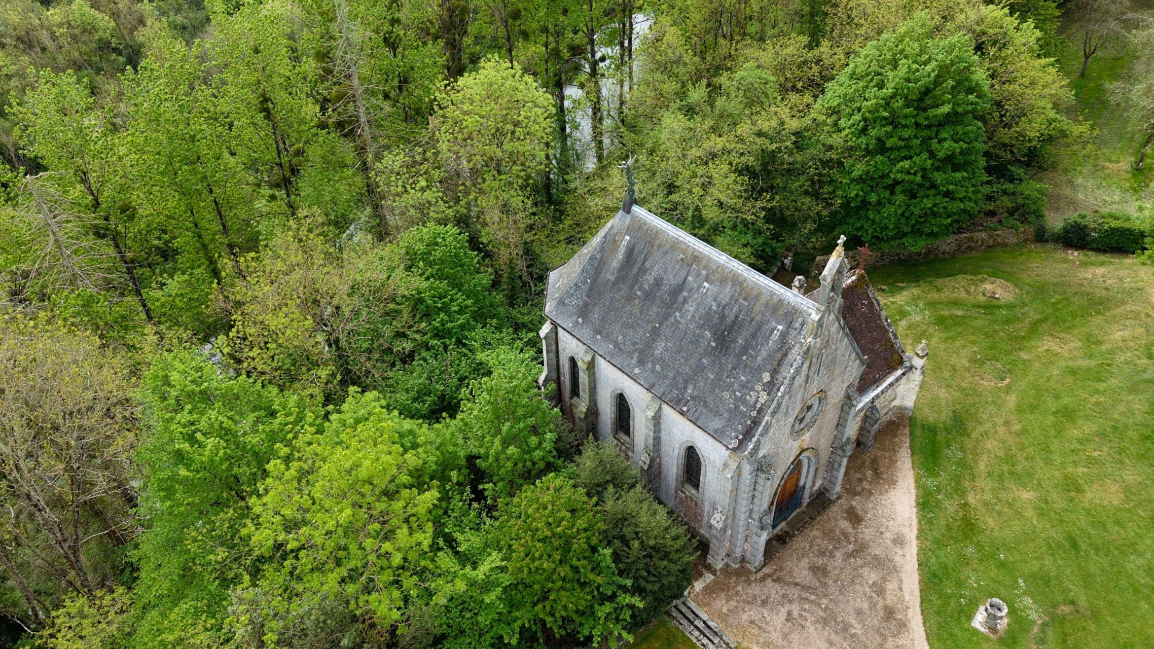 castle 20 Rooms for sale on GIEL COURTEILLES (61210)