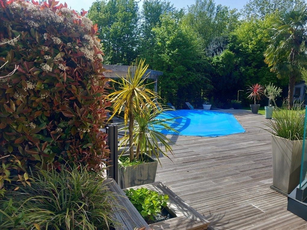 maison contemporaine 10 Pièces en vente sur MALAUNAY (76770)