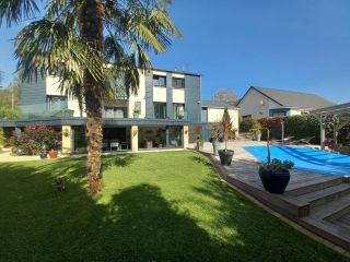 maison contemporaine 10 Pièces en vente sur MALAUNAY (76770)