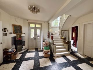 house 15 Rooms for sale on HAUTOT SUR MER (76550)
