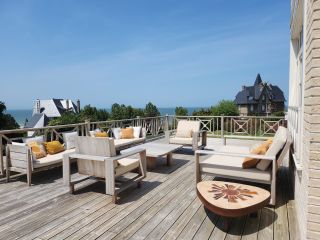maison 8 Pièces en location saisonnière sur BENERVILLE SUR MER (14910)