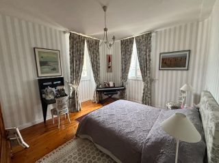 house 8 Rooms for sale on CAEN (14000)