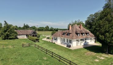 house 7 Rooms for sale on EPAIGNES (27260)
