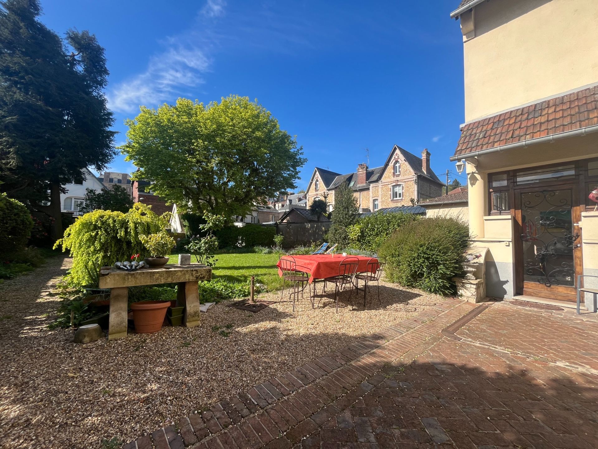 maison 8 Pièces en vente sur MONT ST AIGNAN (76130)