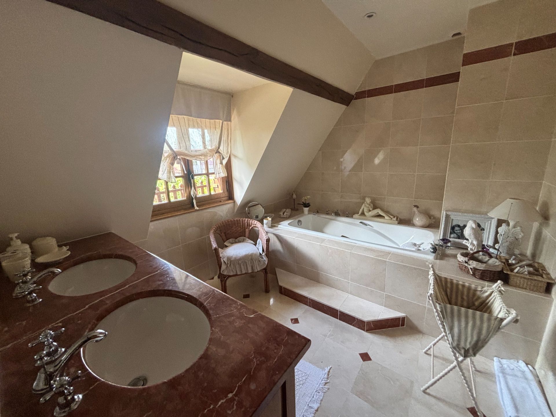 maison 6 Pièces en vente sur BEUVRON EN AUGE (14430)