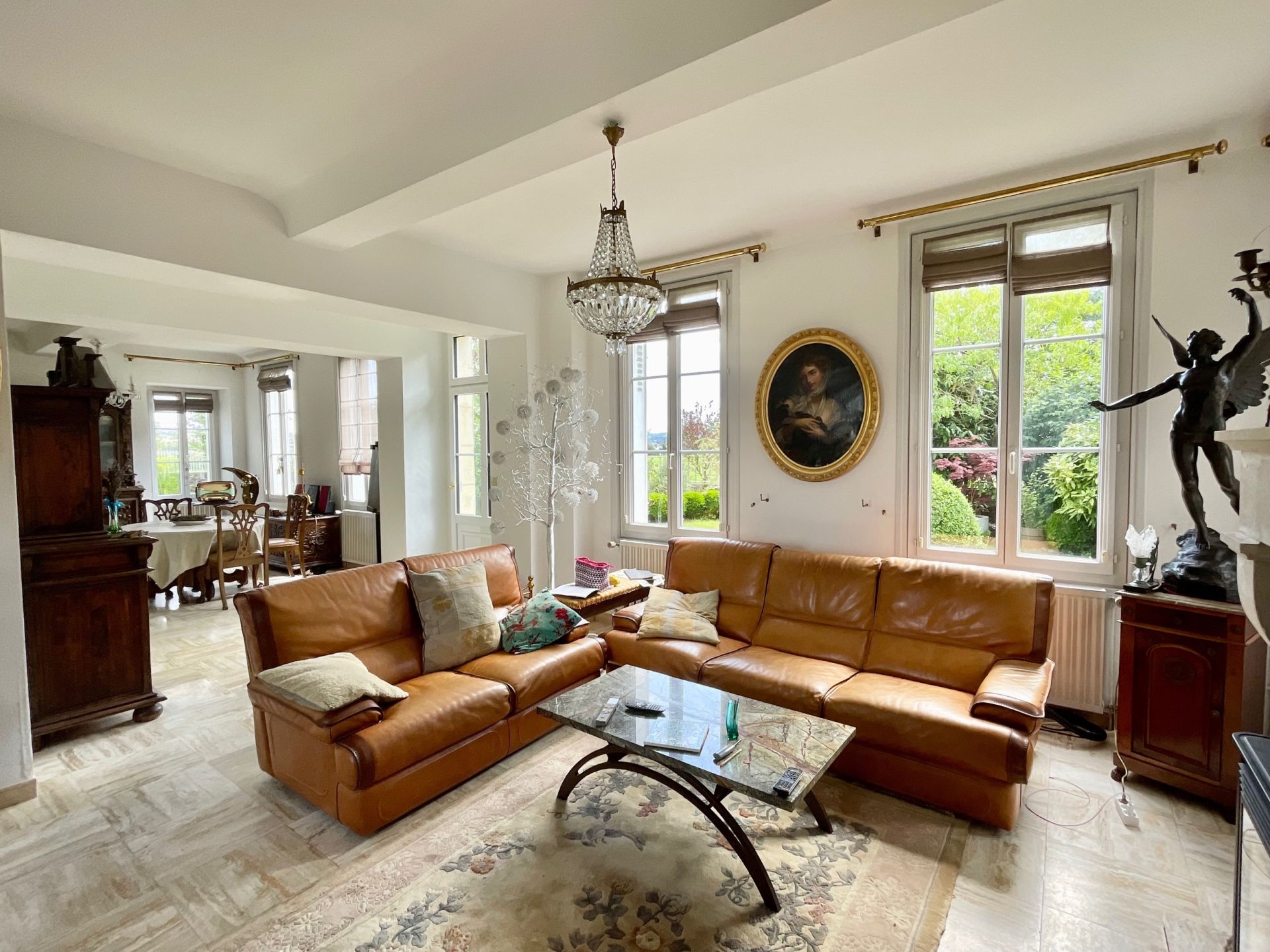 house 8 Rooms for sale on CAEN (14000)