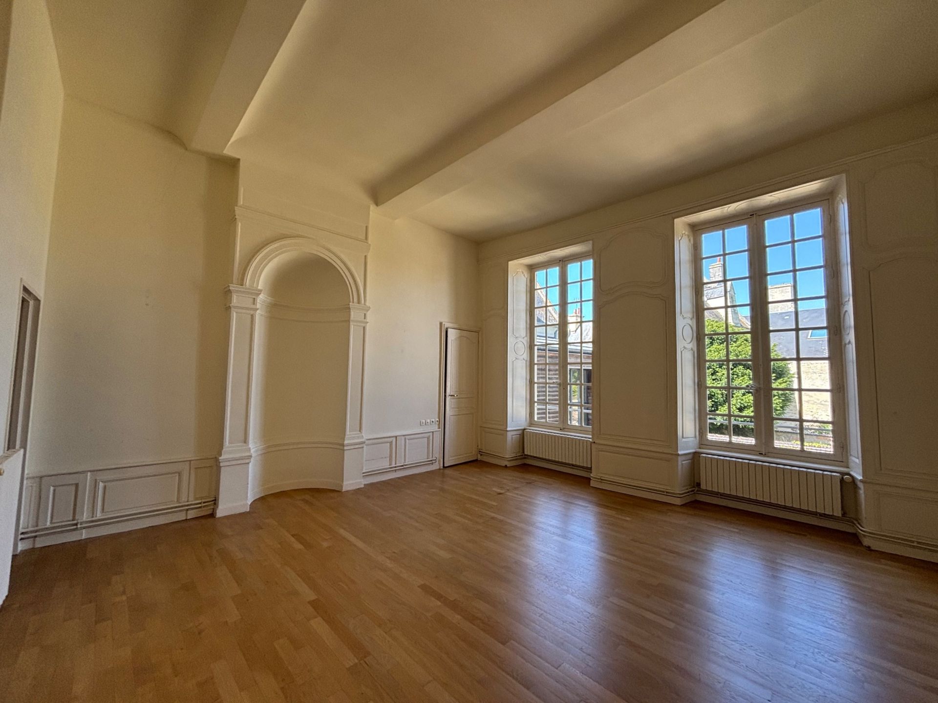 apartment 5 Rooms for sale on BAYEUX (14400)
