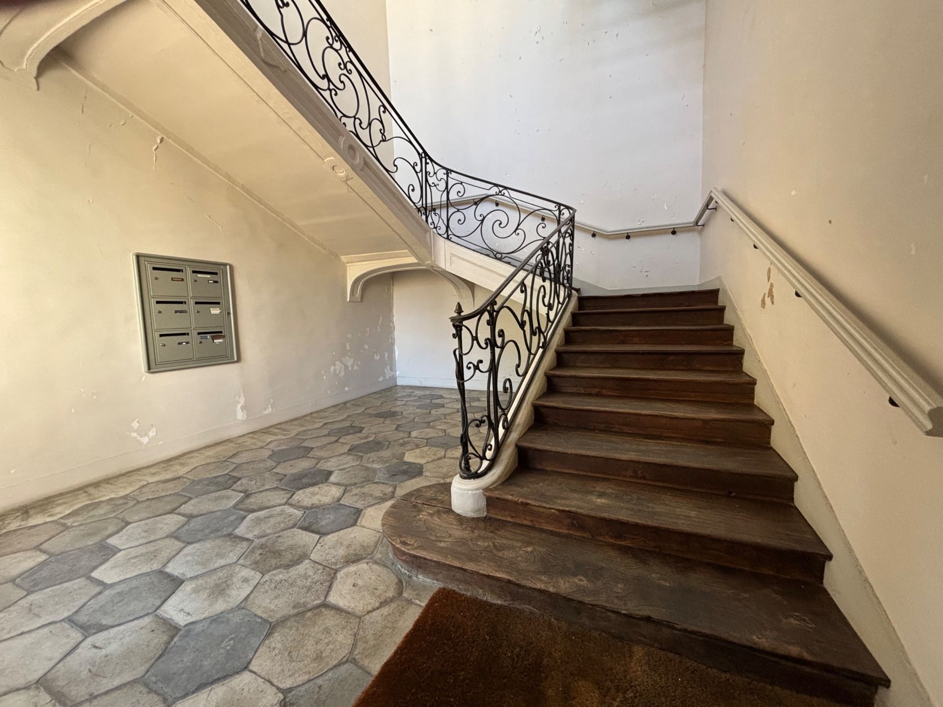 apartment 5 Rooms for sale on BAYEUX (14400)