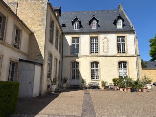 apartment 5 Rooms for sale on BAYEUX (14400)