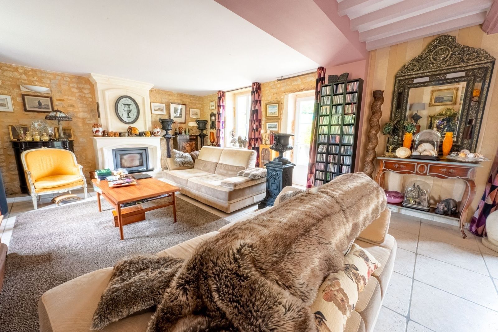 maison 8 Pièces en vente sur VAUX SUR SEULLES (14400)