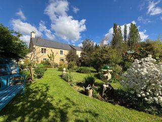 maison 8 Pièces en vente sur VAUX SUR SEULLES (14400)