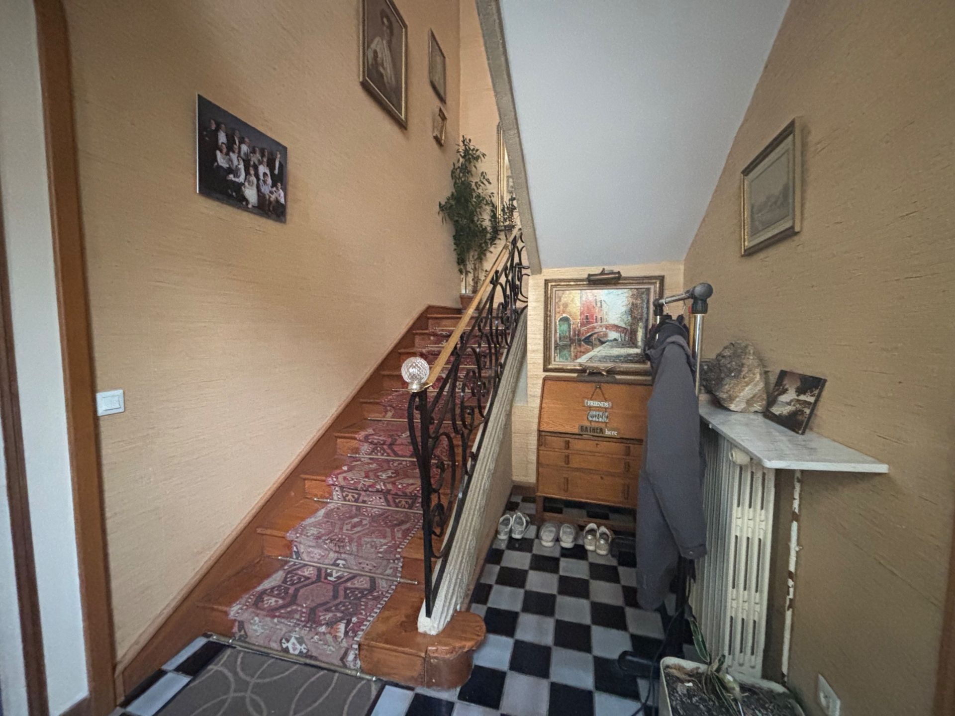 house 11 Rooms for sale on BAYEUX (14400)