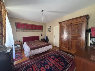 house 11 Rooms for sale on BAYEUX (14400)