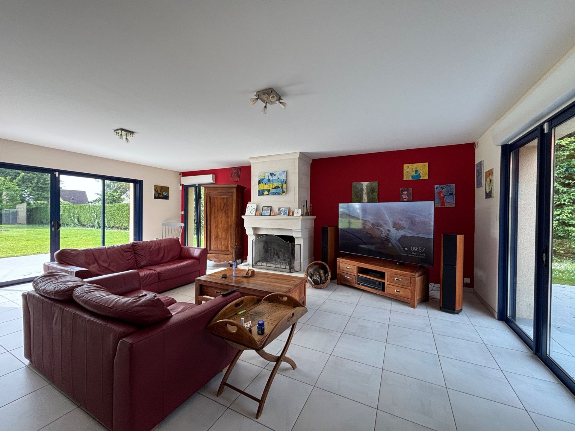 house 10 Rooms for sale on CREULLY (14480)