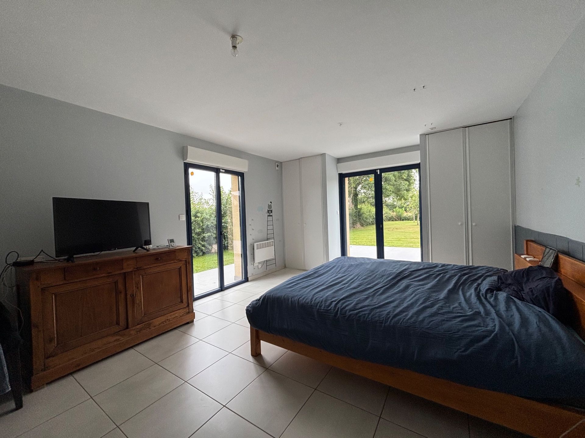 house 10 Rooms for sale on CREULLY (14480)
