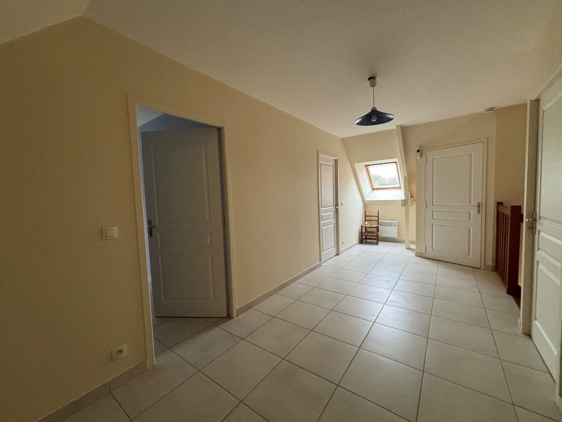 house 10 Rooms for sale on CREULLY (14480)