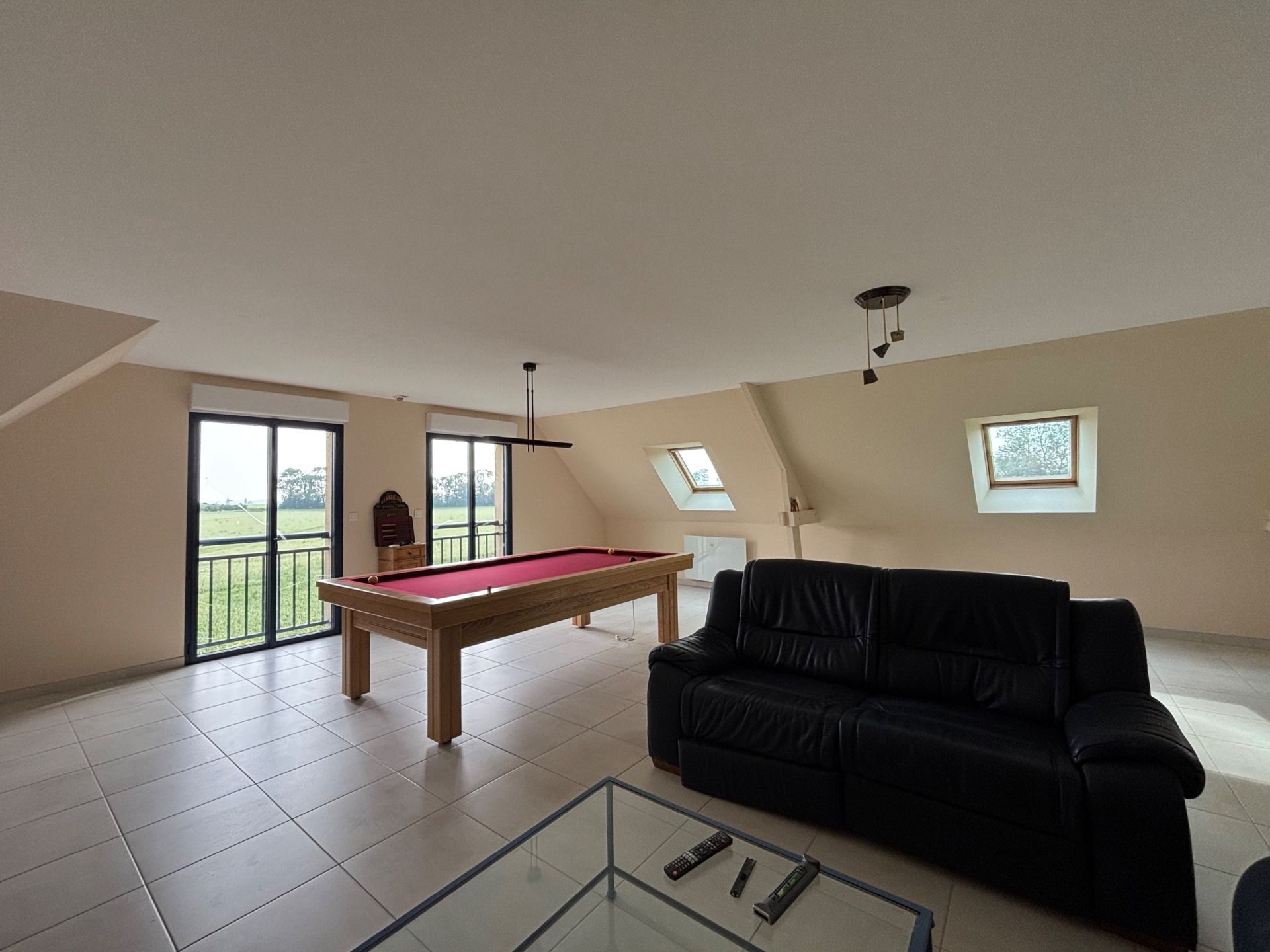 house 10 Rooms for sale on CREULLY (14480)