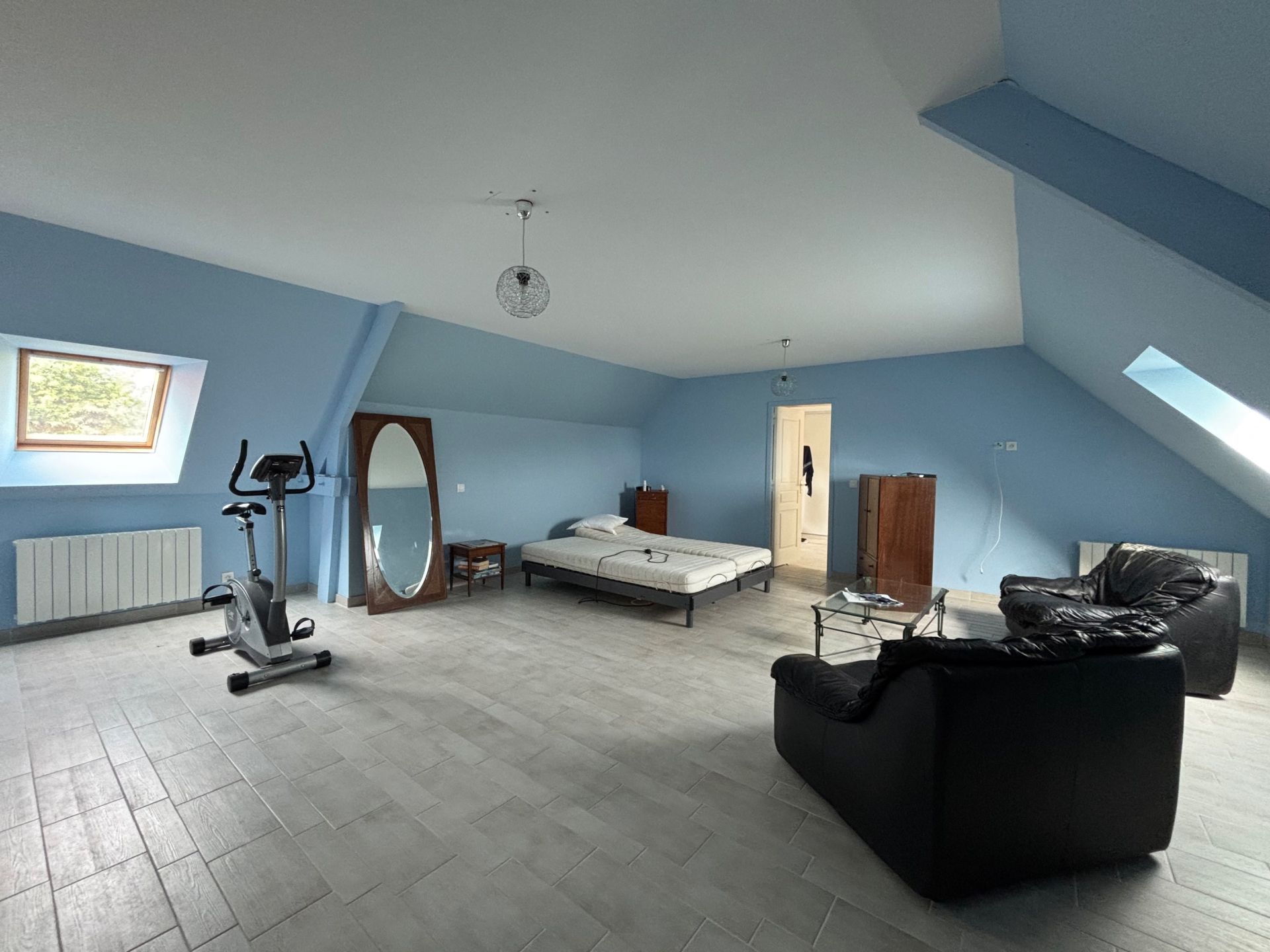 house 10 Rooms for sale on CREULLY (14480)