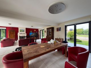house 10 Rooms for sale on CREULLY (14480)