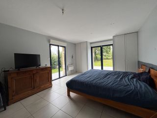 house 10 Rooms for sale on CREULLY (14480)