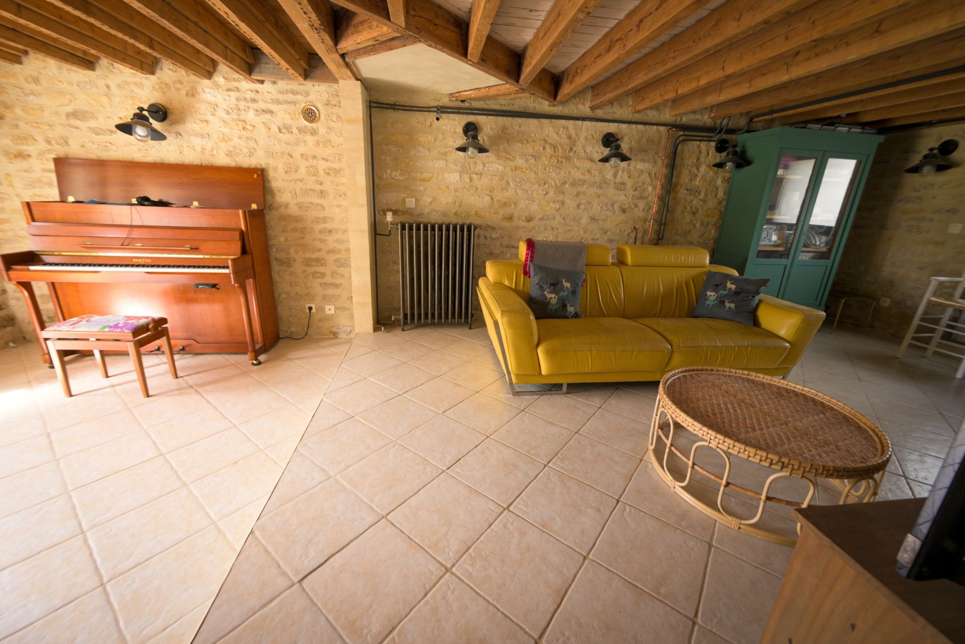 house 7 Rooms for sale on BERNIERES SUR MER (14990)