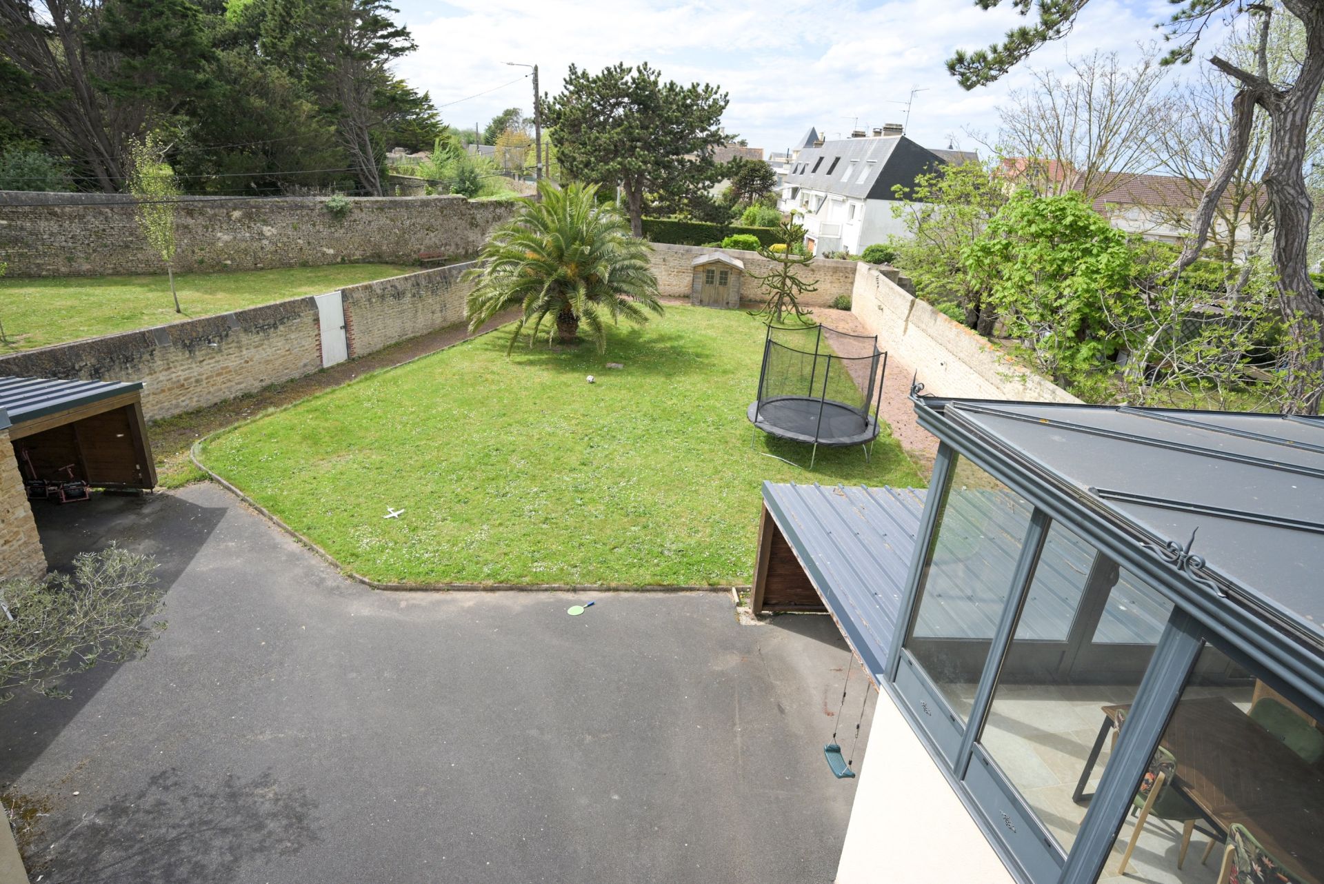 house 7 Rooms for sale on BERNIERES SUR MER (14990)
