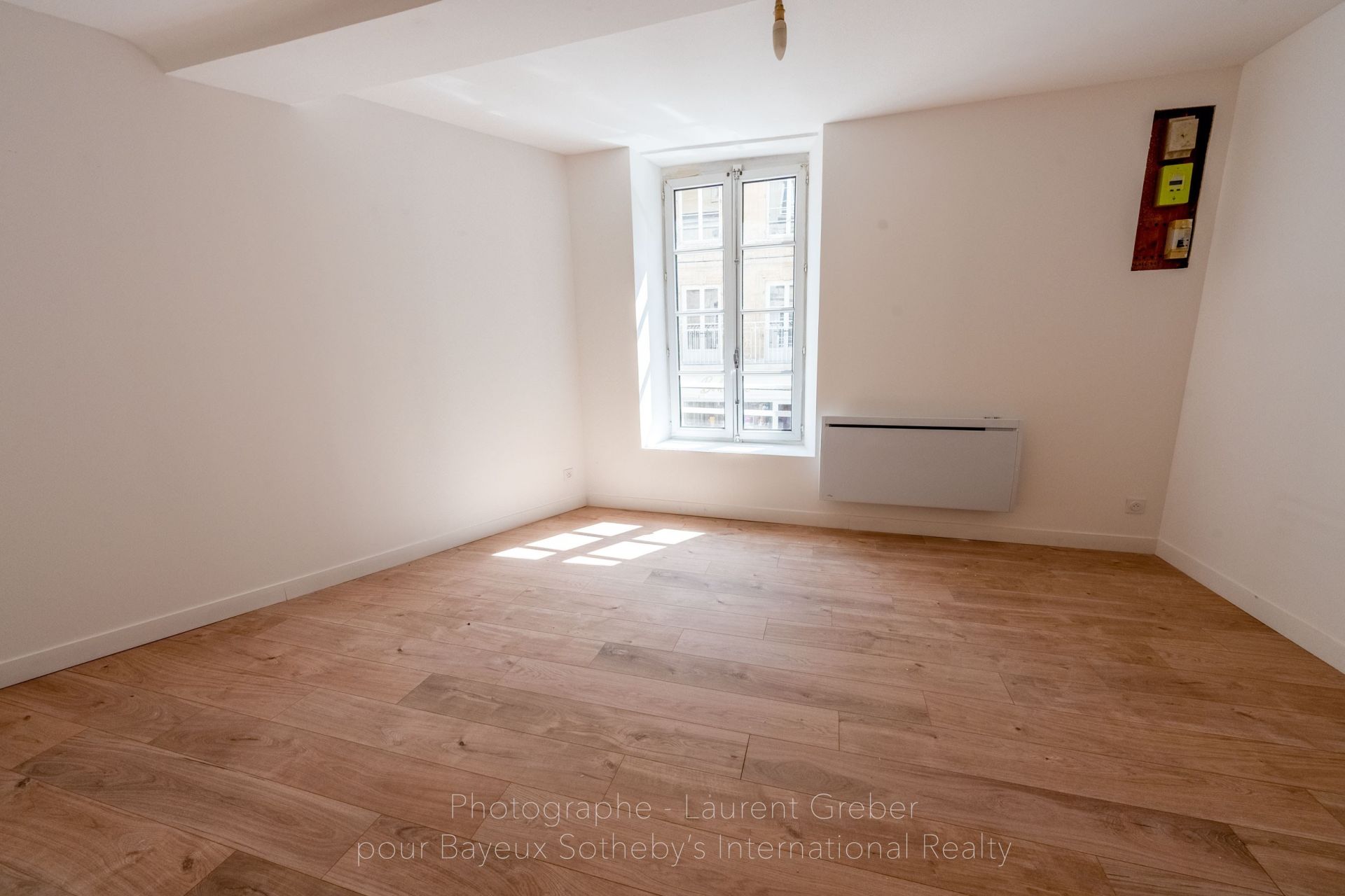 apartment 4 Rooms for sale on BAYEUX (14400)