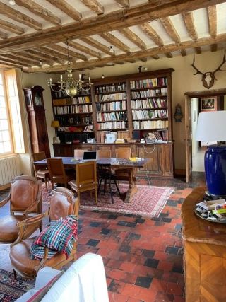 house 8 Rooms for sale on VIERVILLE SUR MER (14710)