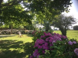 house 8 Rooms for sale on VIERVILLE SUR MER (14710)