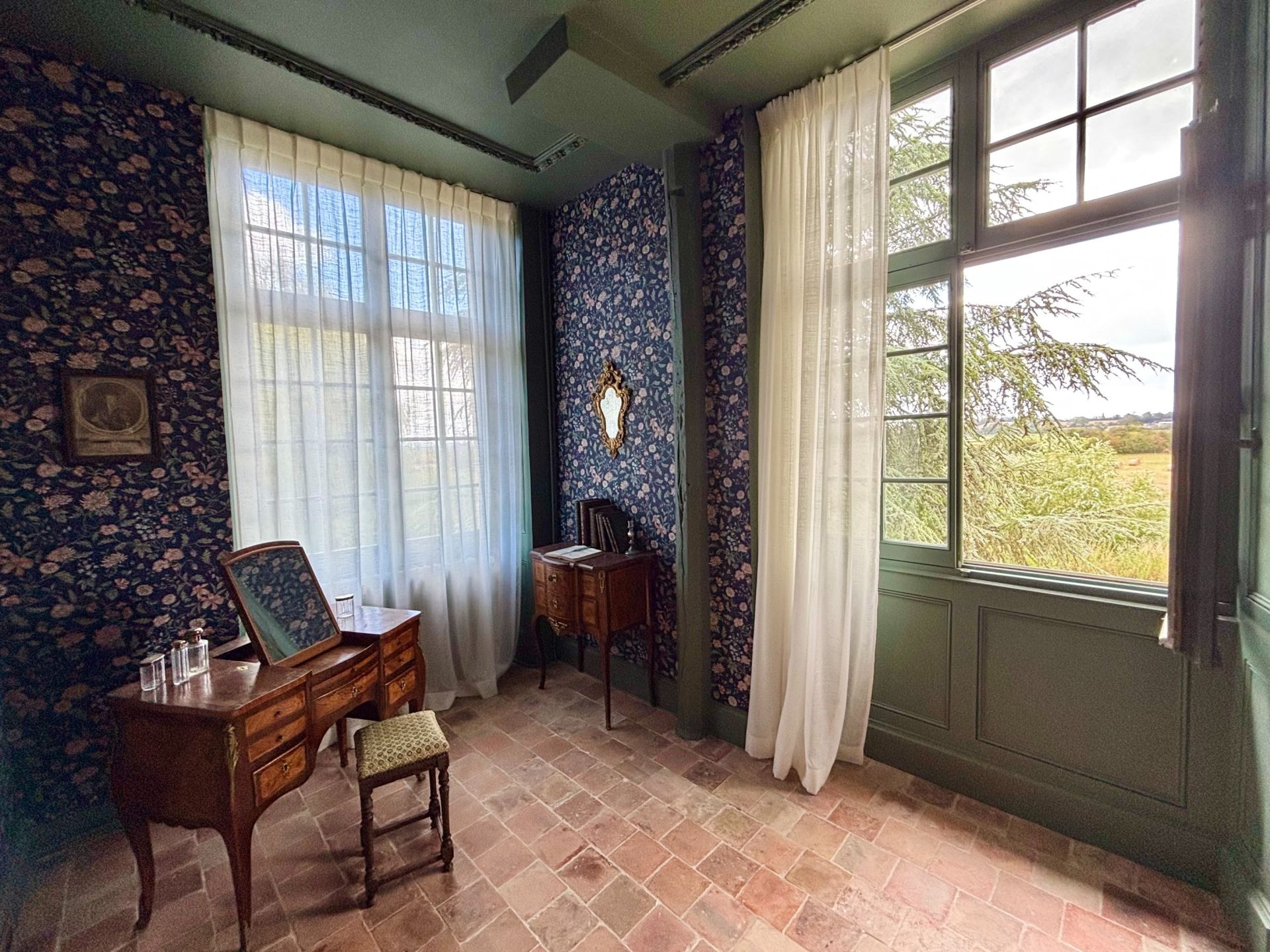 house 9 Rooms for sale on BURES SUR DIVES (14670)