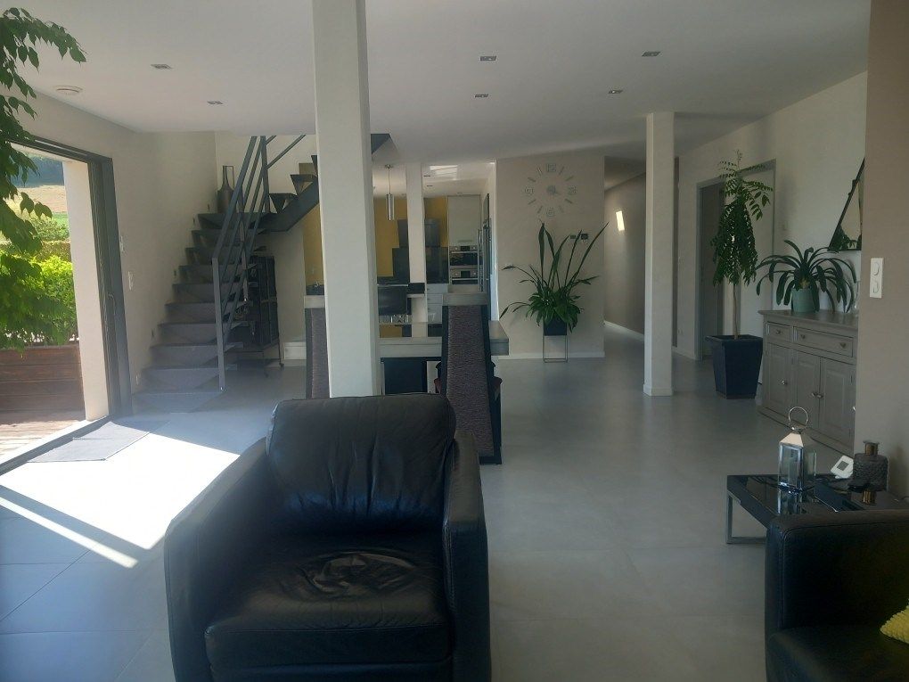 house 6 Rooms for sale on ELBEUF SUR ANDELLE (76780)