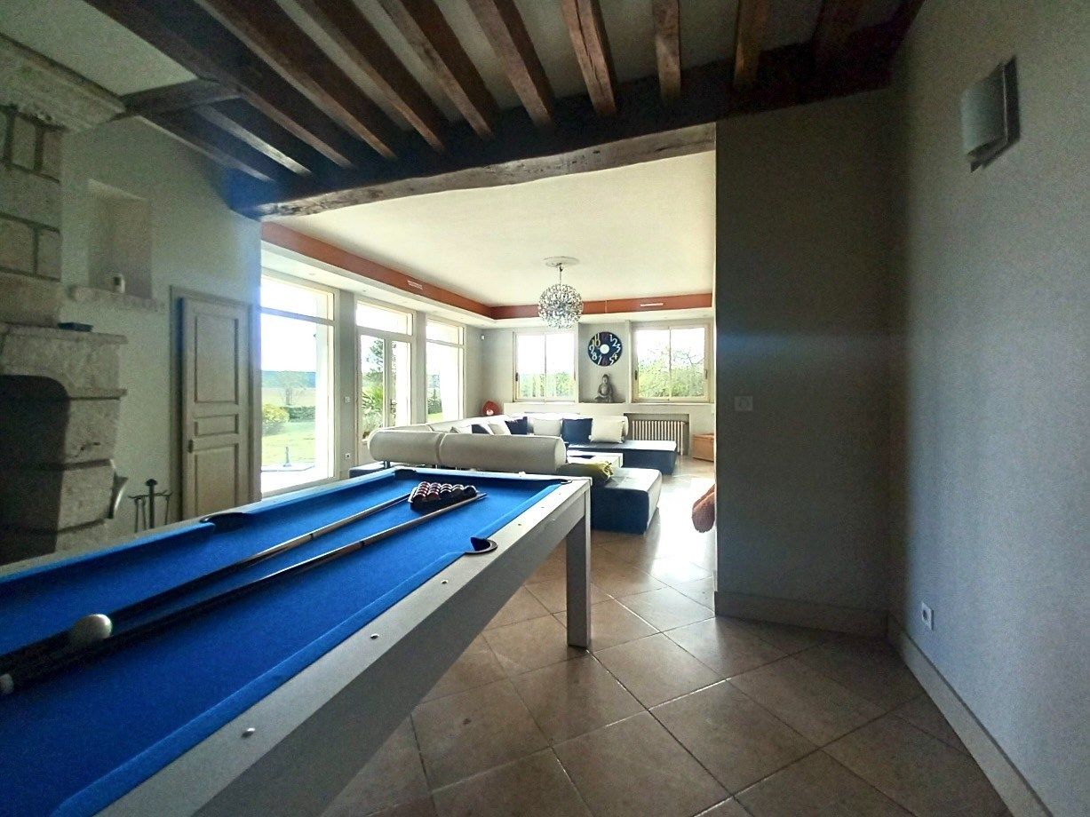 house 9 Rooms for sale on LOUVIERS (27400)