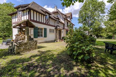 Sale Norman house Bavent 11&nbsp;Rooms 210&nbsp;m²