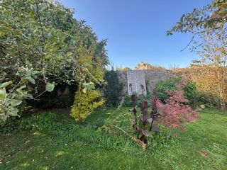 house 6 Rooms for sale on CREULLY SUR SEULLES (14480)