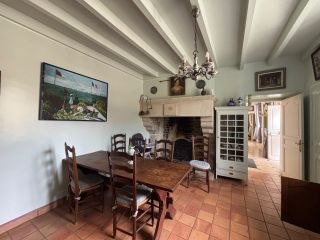maison 9 Pièces en vente sur STE MARIE DU MONT (50480)