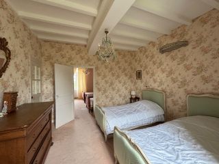 maison 9 Pièces en vente sur STE MARIE DU MONT (50480)