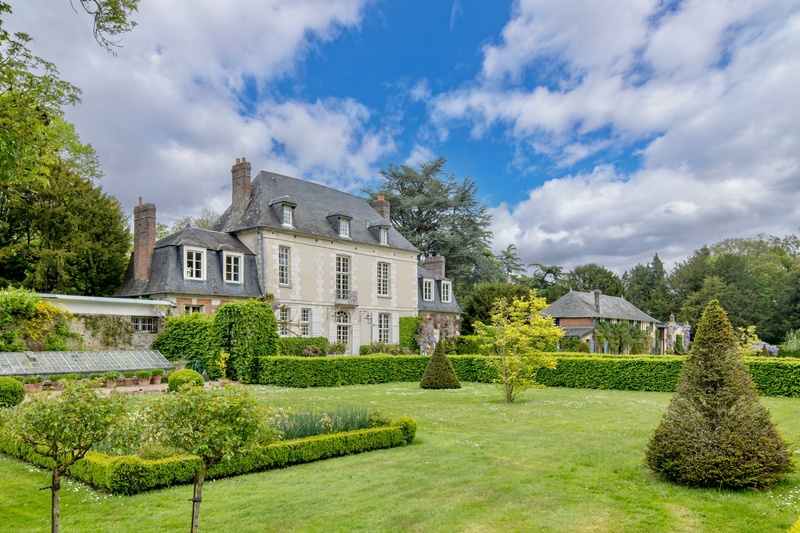 Real estate Lifestyle Bayeux Sotheby's International Realty